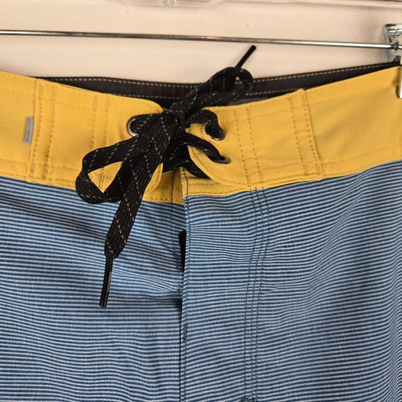 Quiksilver high Line Board Shorts Mens 34 Dryflight Blue Yellow stretch Beach - Picture 9 of 14